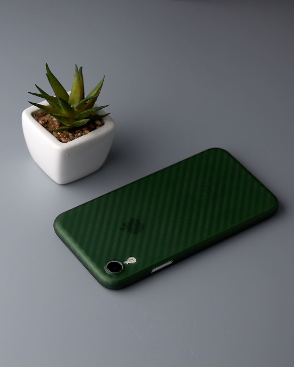 Карбоновий чохол K-DOO Air Carbon (UltraSlim 0.45mm) для телефону iPhone XR темно-зелений